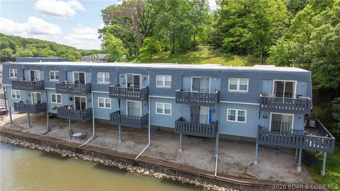 Lake Forest Condominium - Residential