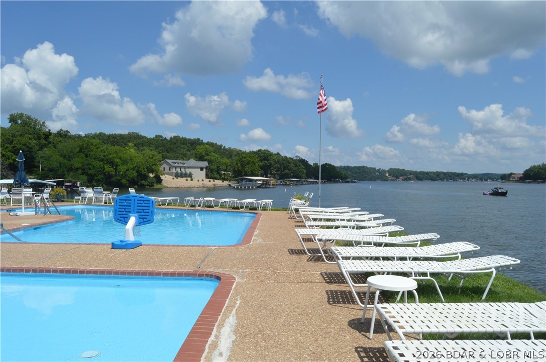Lake Forest Condominium - Residential
