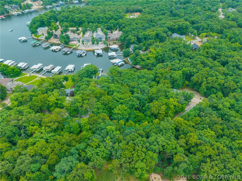 Grand Point - Land