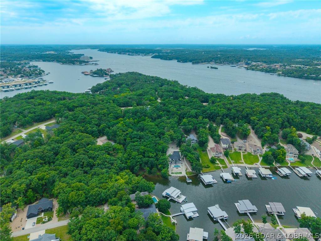 Grand Point - Land