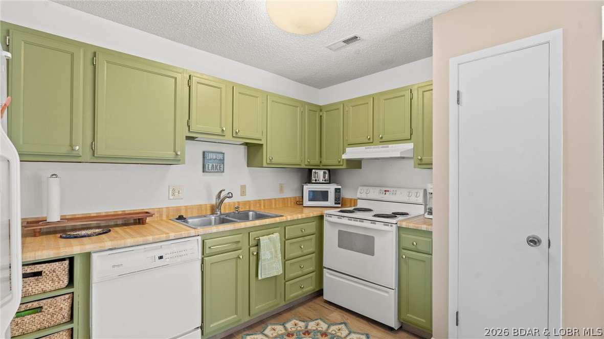 Waters Edge Condominium - Residential
