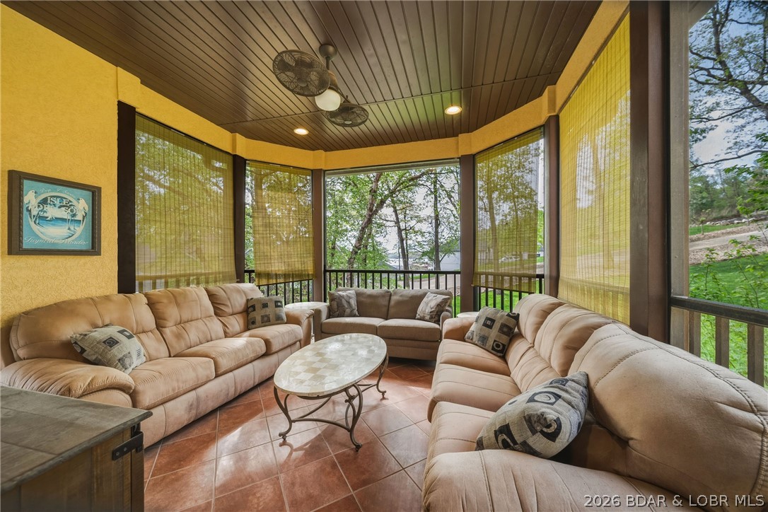Forestridge Village At Shawnee - Residential