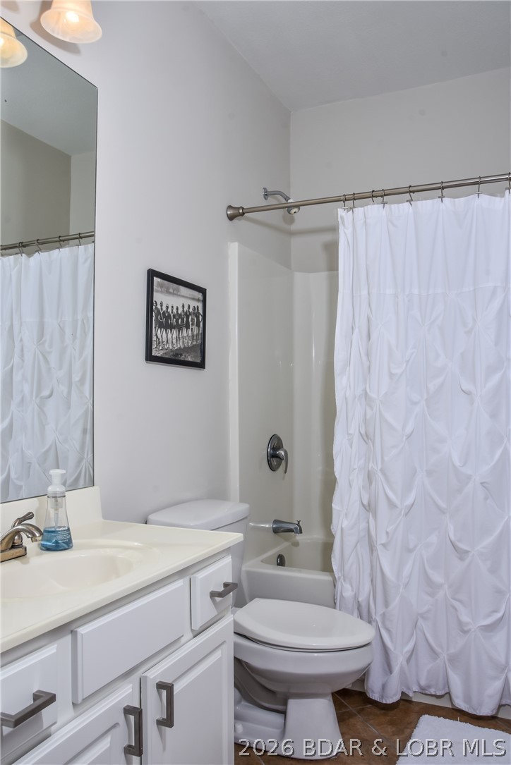 Trinity Pointe Condominiums - Residential