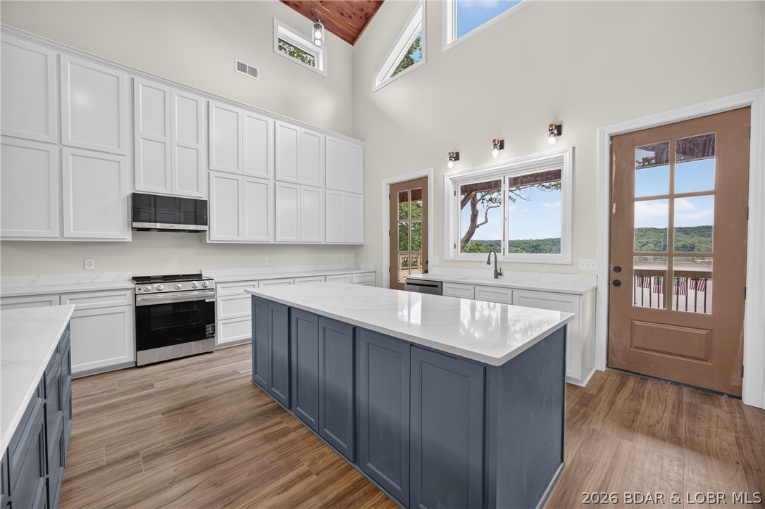 Emerald Hills - Residential