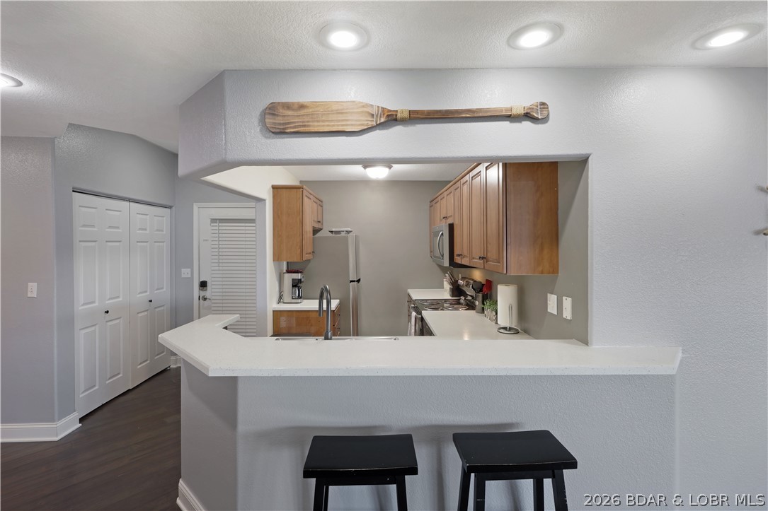Emerald Bay Condominium - Residential