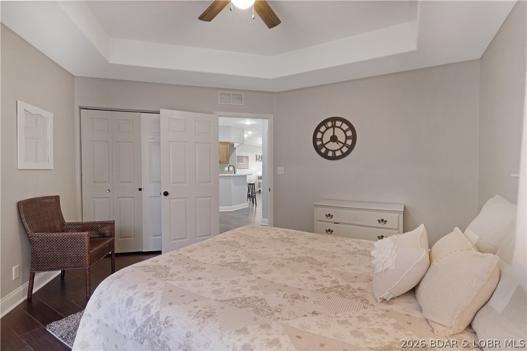 Emerald Bay Condominium - Residential