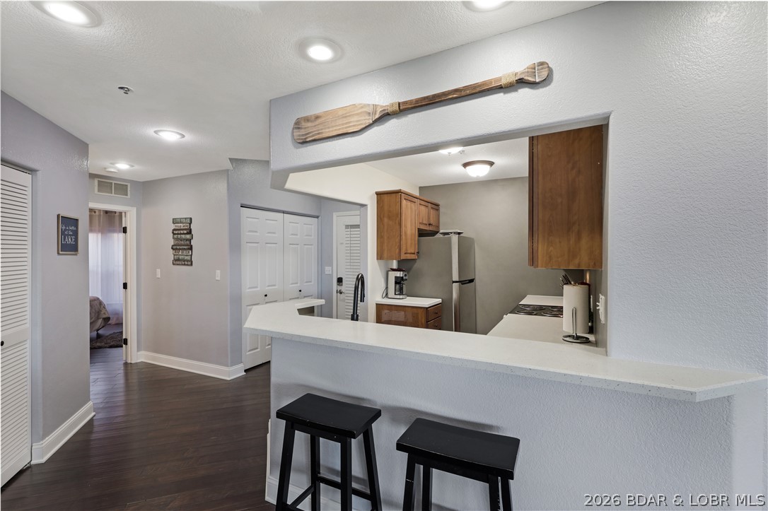 Emerald Bay Condominium - Residential
