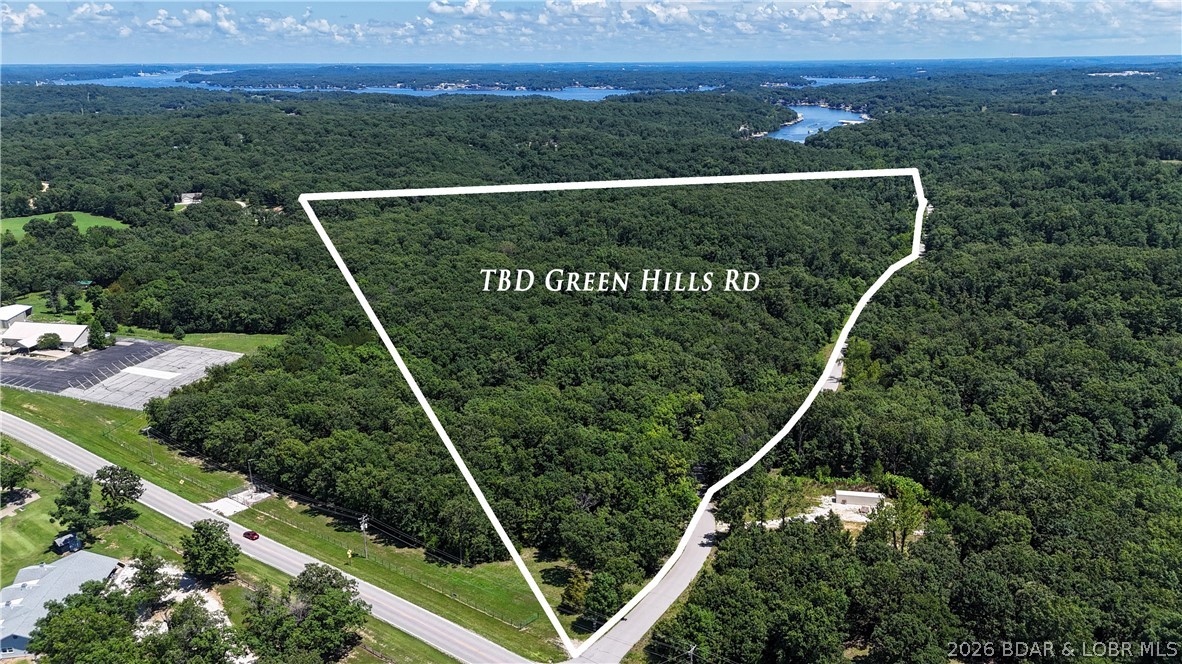 Beautiful 75+ acres of wooded land located just outside the city limits, offering the perfect blend of privacy and convenience. With easy access off pavement and gentle topography, this property is well-suited for a variety of uses. Whether you're looking to build a private estate, explore development potential, or enjoy recreational use, this tract provides endless possibilities.
