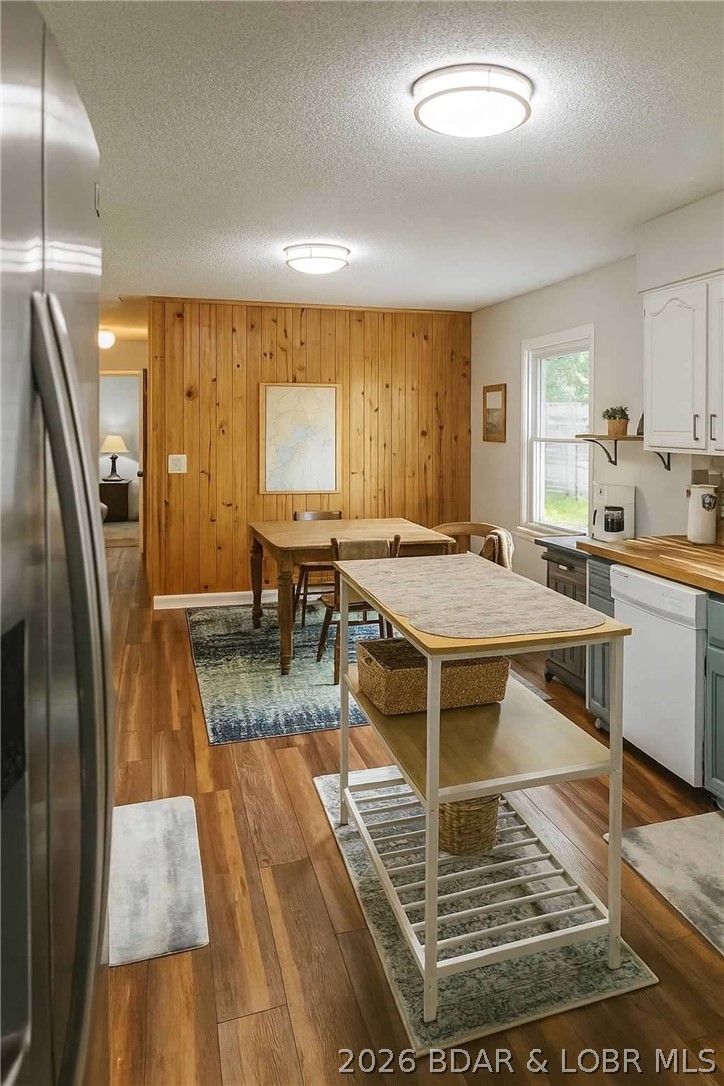 Long Acres - Residential
