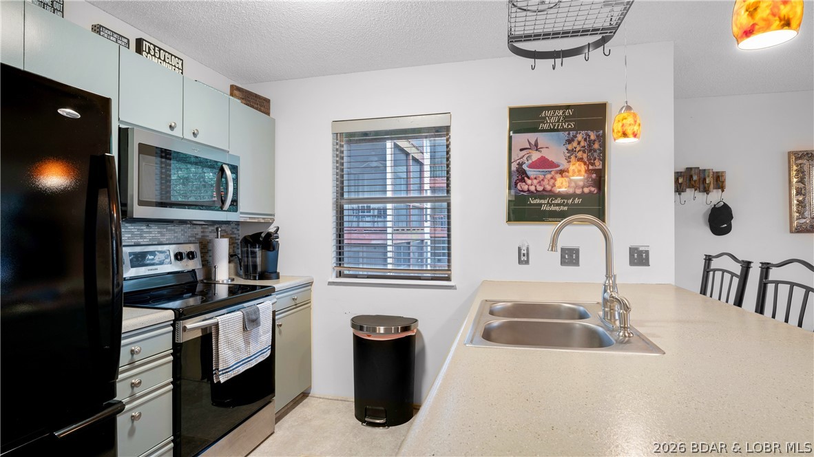 Breakwater Bay Club Condo - Residential