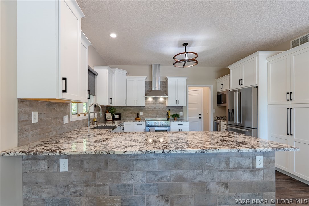 Imperial Point - Residential