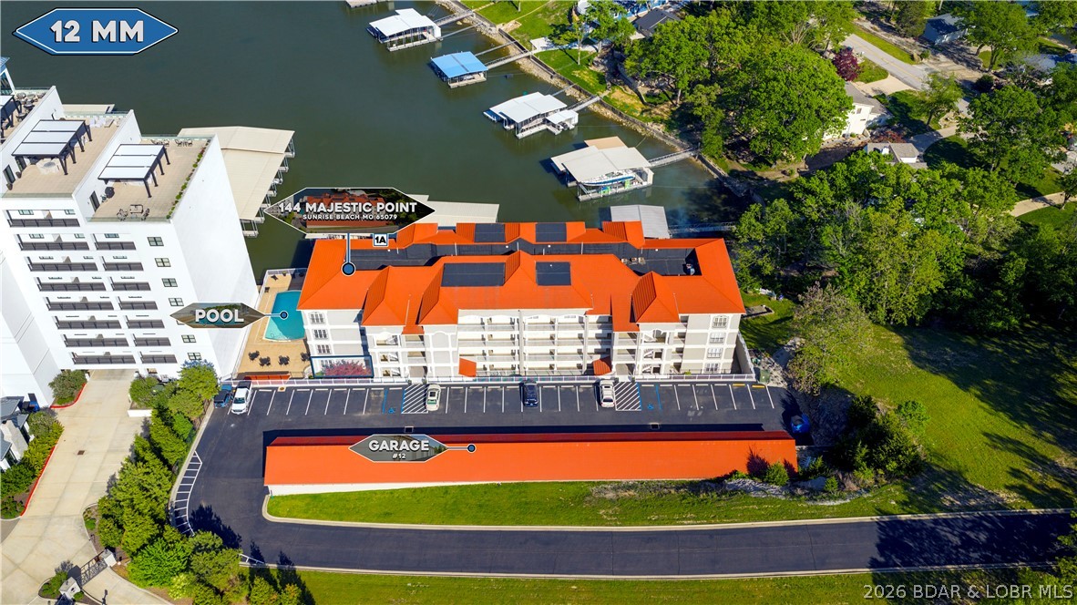 Majestic Pointe Condominium - Residential