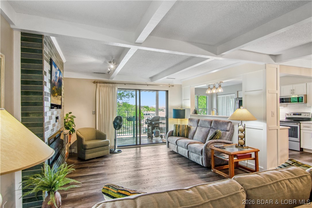 Waters Edge Condominium - Residential