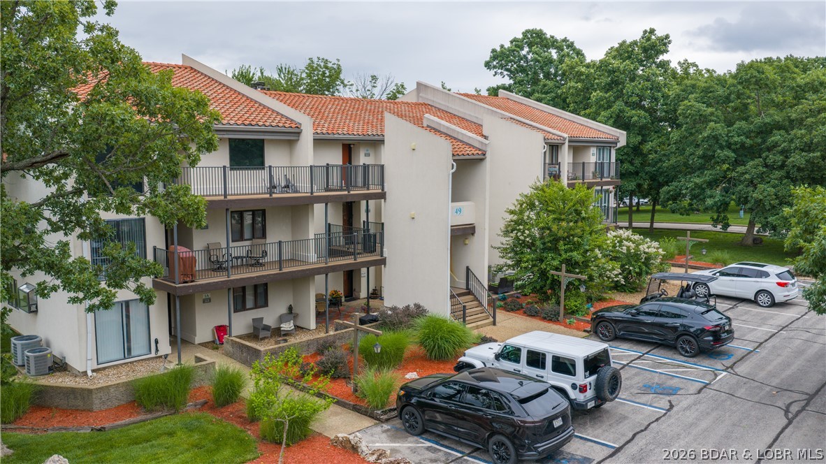 Four Seasons Racqt-Cntry Club - Residential