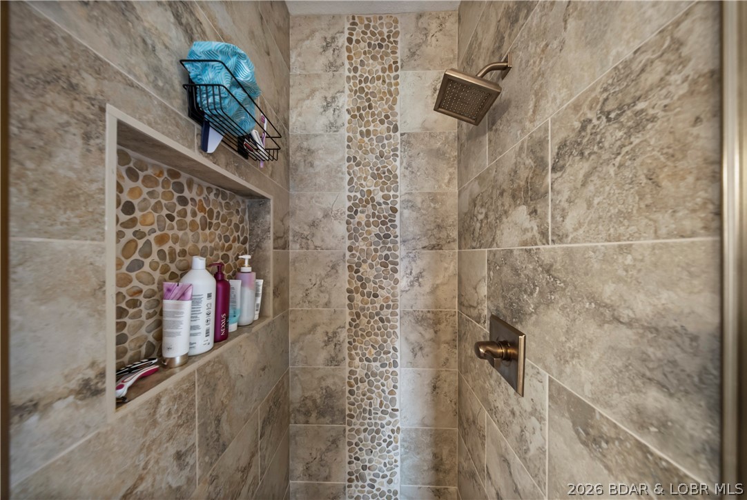 Palisades Condominium - Residential