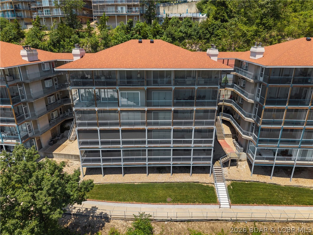 Palisades Condominium - Residential