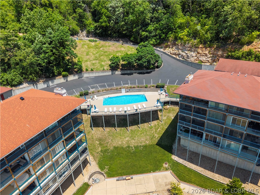 Palisades Condominium - Residential
