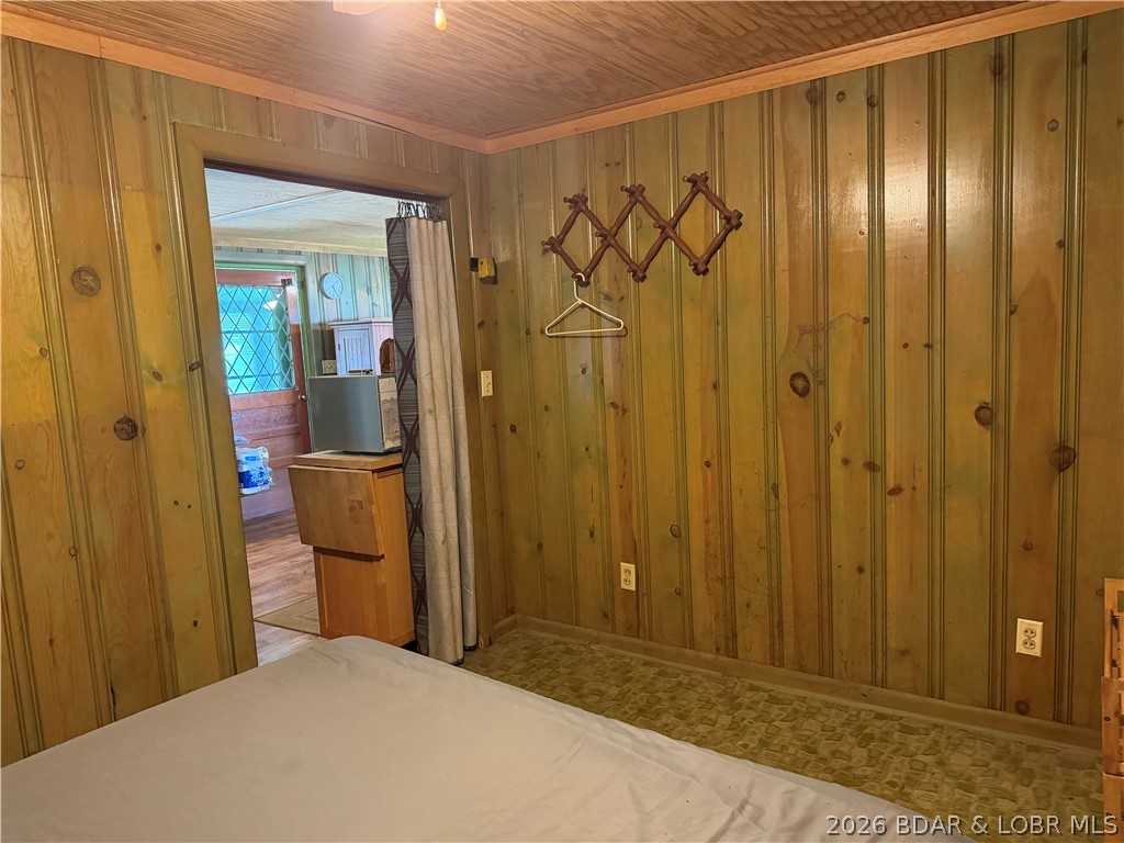 Lazy Acres - Residential