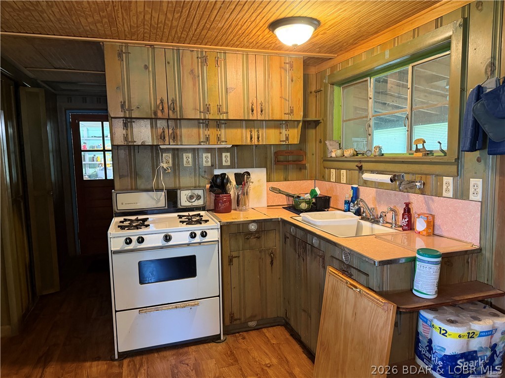 Lazy Acres - Residential