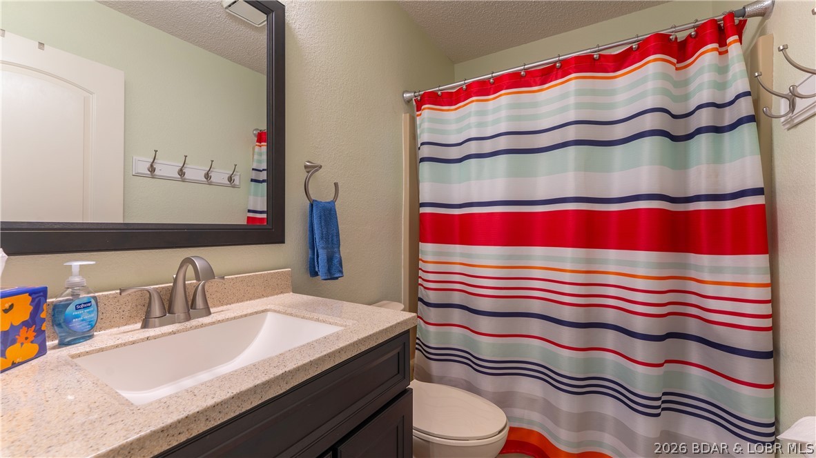 Jonathans Landing - Residential