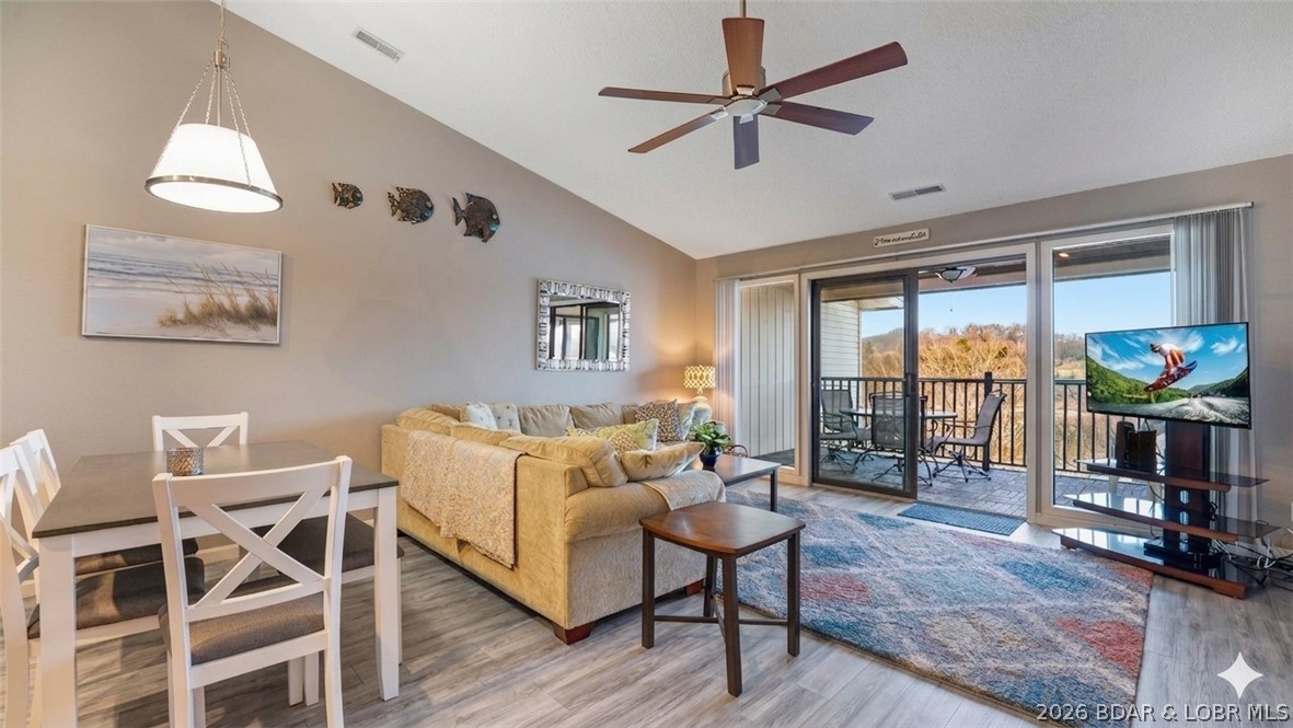 Jonathans Landing - Residential