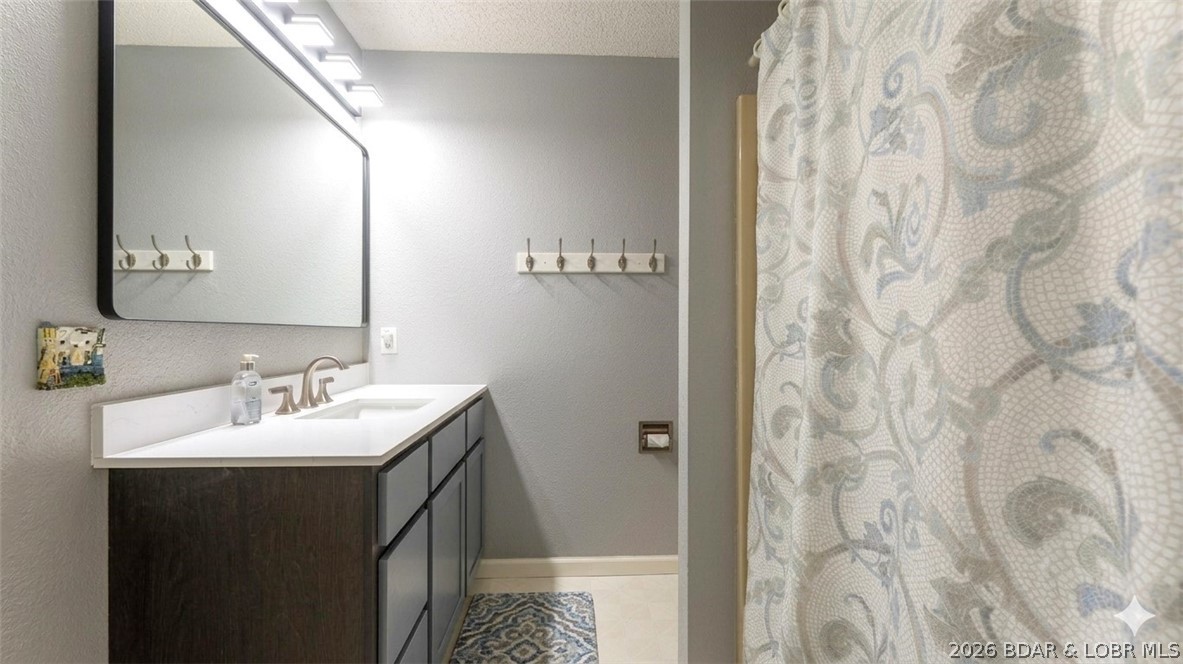 Jonathans Landing - Residential