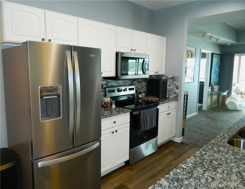 Palisades Condominium - Residential