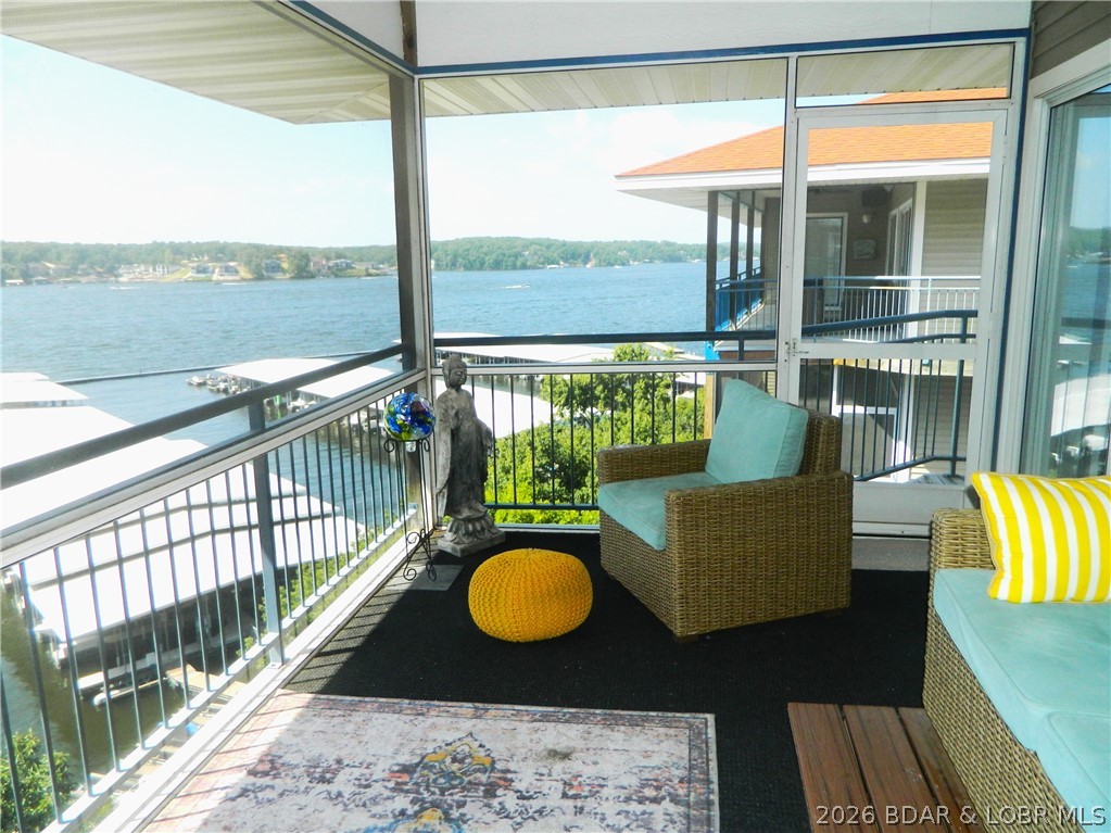 Palisades Condominium - Residential