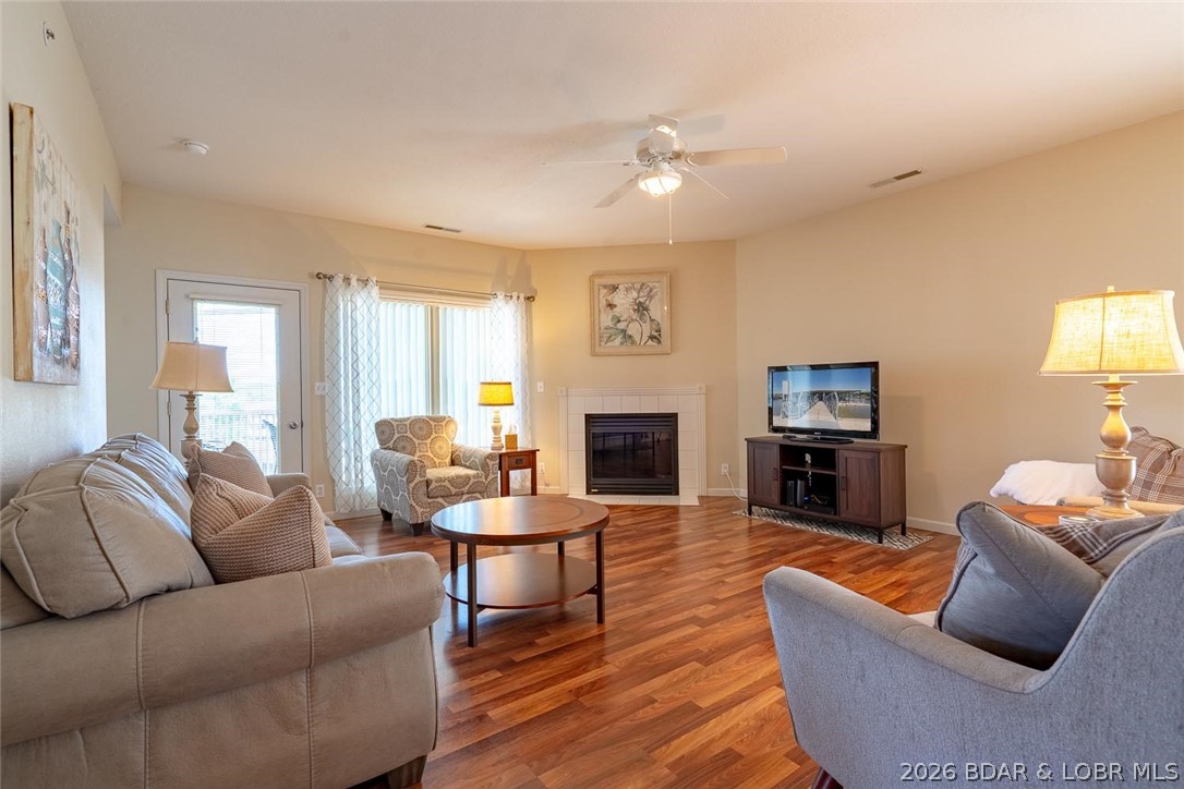 Welcome to Regatta Bay—one of the most sought-after condo communities at the Lake of the Ozarks! This spacious 3-bedroom, 3-bath unit offers generous living throughout and includes a 12x32 boat slip, making it perfect for lake lovers.
The open layout is ideal for entertaining, while the primary suite provides a private retreat with deck access, a walk-in closet, dual vanity, walk-in shower, and a relaxing jetted tub. Each bedroom and bathroom is thoughtfully designed to provide comfort and privacy for family and guests. Enjoy outdoor living on your private deck and take advantage of Regatta Bay’s incredible amenities, including two pools, tennis and pickleball courts, a clubhouse, playground, and a lakeside pavilion with a fire pit.
Whether you’re looking for a full-time residence, vacation getaway, or investment opportunity—this one checks all the boxes!