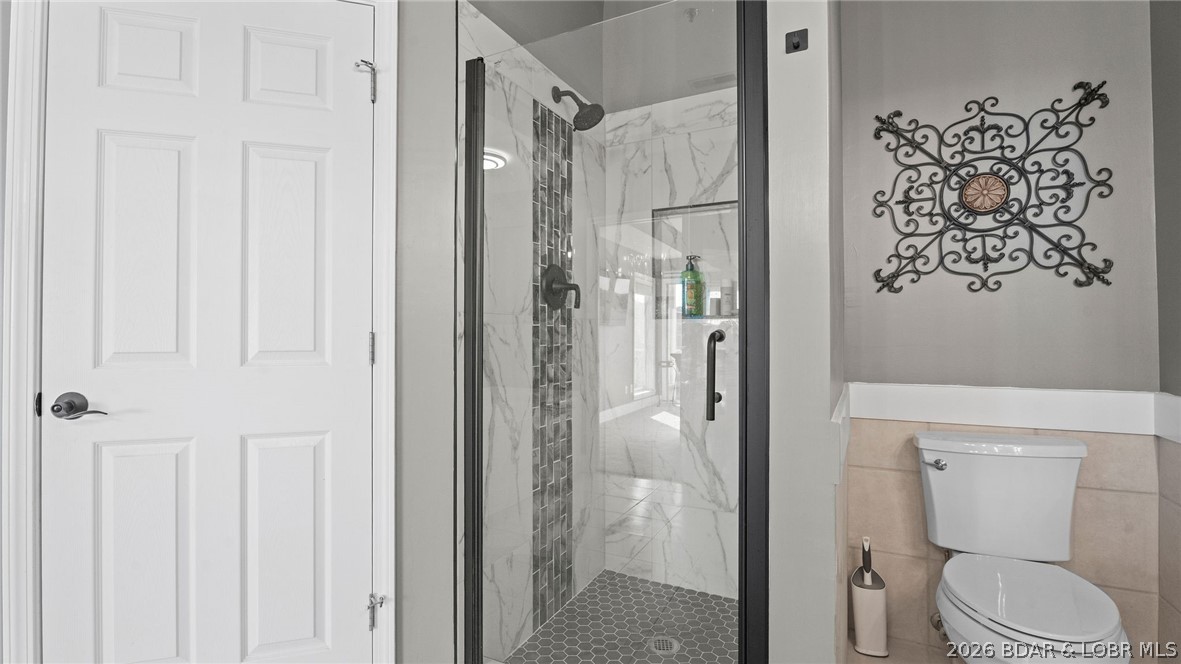 Palisades Condominium - Residential