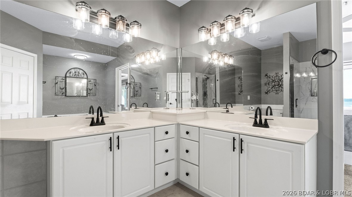 Palisades Condominium - Residential