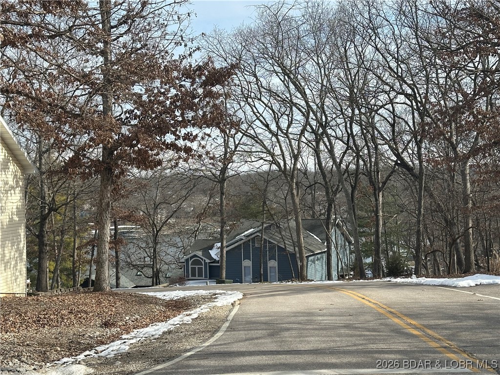 Four Seasons - Land