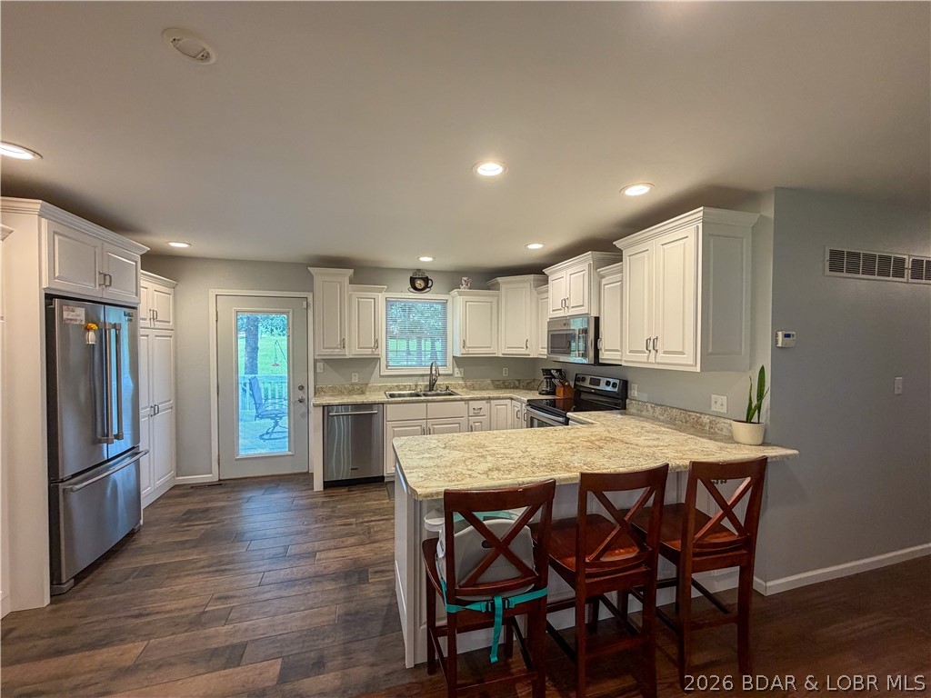 Forest Hills Manor - Residential