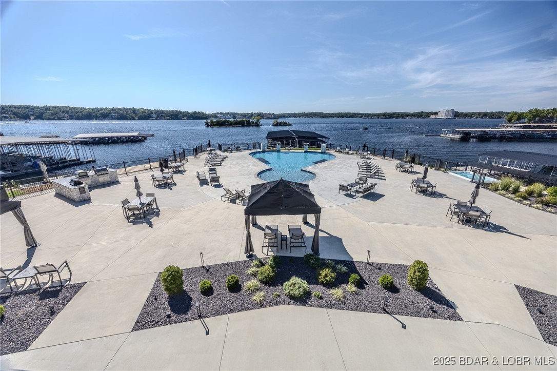 Havens at Village of Four Seasons Condo - Residential