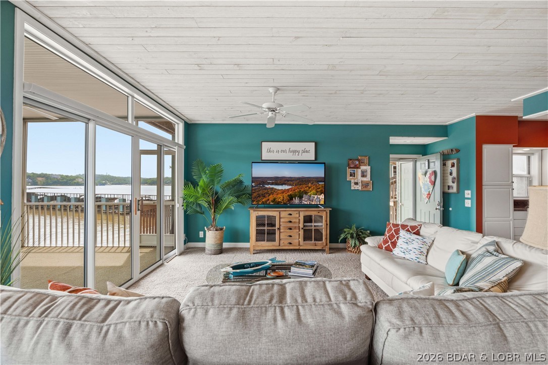 The Evergreens On The Lake - Residential