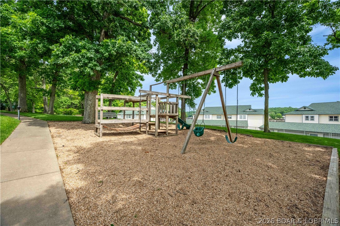 The Evergreens On The Lake - Residential