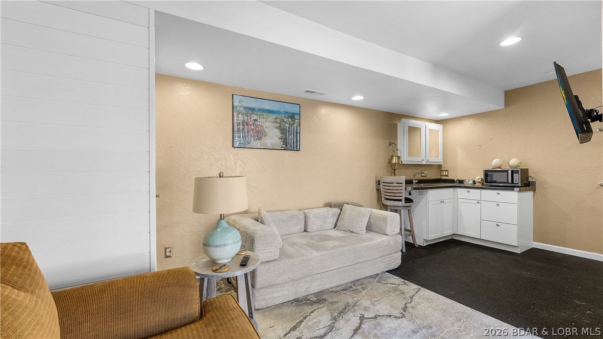 Harbor One - Residential