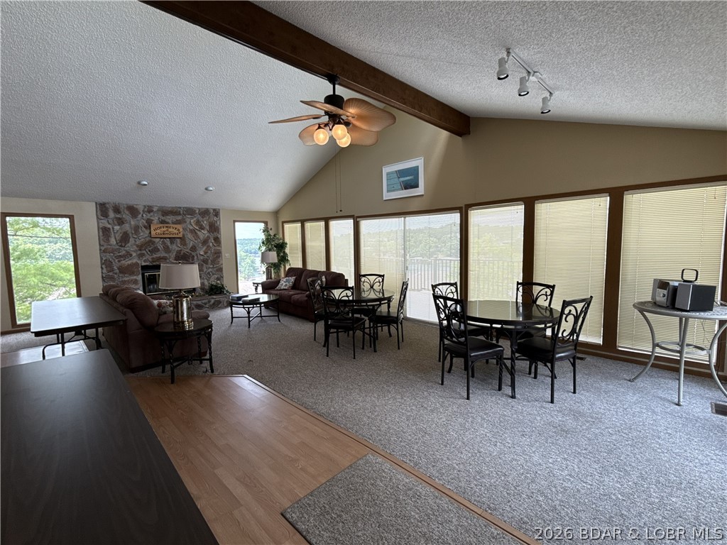 Jonathans Landing - Residential