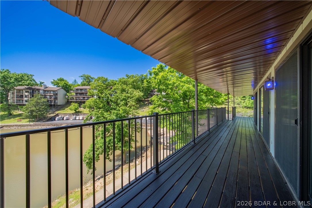 Waters Edge Condominium - Residential