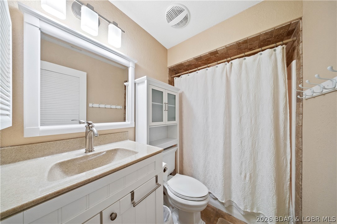 Waters Edge Condominium - Residential