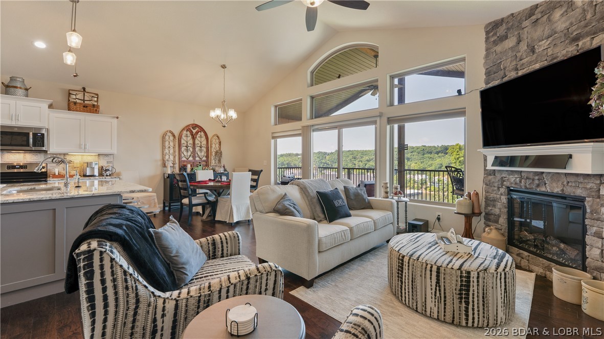 The Villas at Tuscany - Residential
