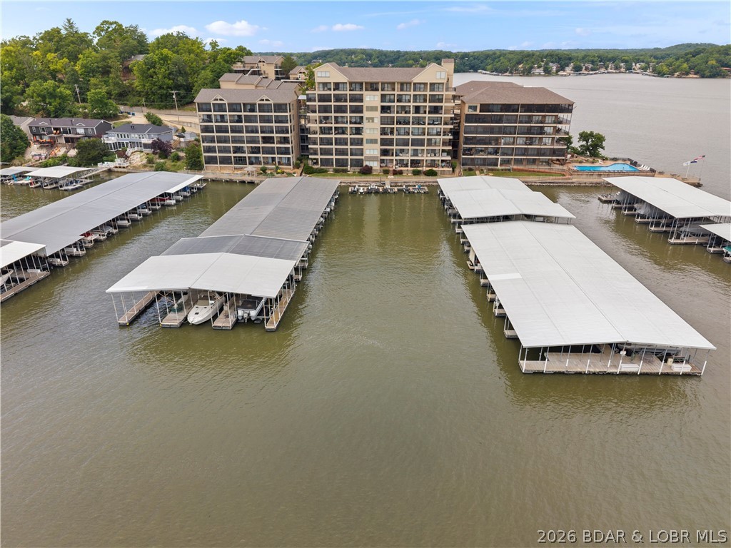 The Falls Condo - East Shore - Residential
