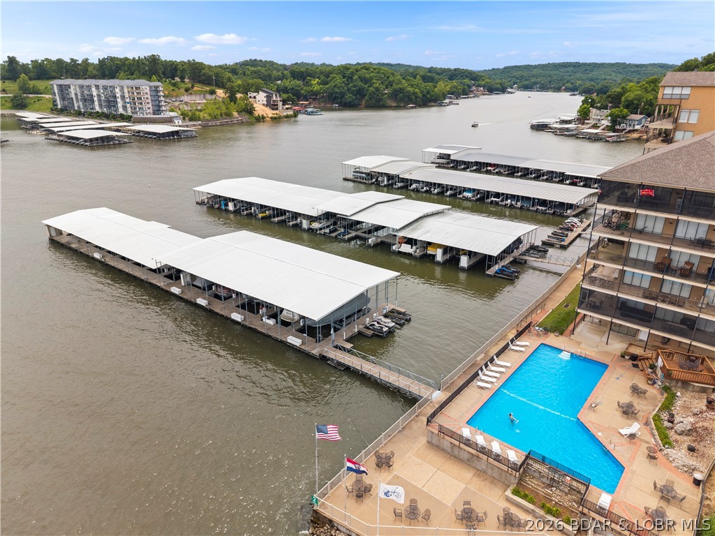 The Falls Condo - East Shore - Residential