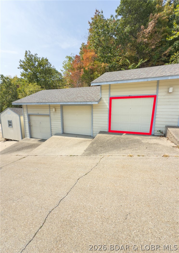 Oak Bluff Condominium - Residential