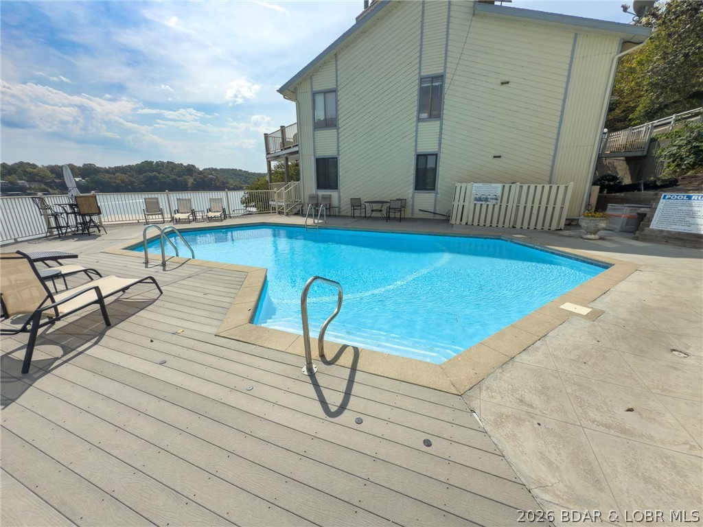 Oak Bluff Condominium - Residential