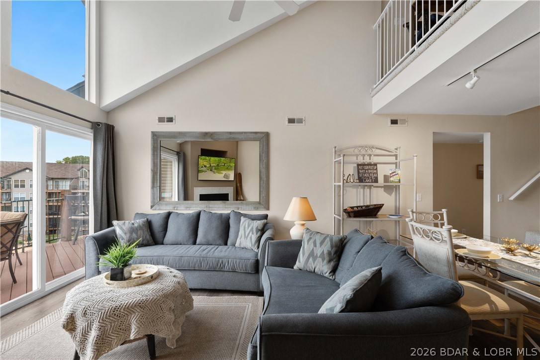 Cedar Glen Condominium - Residential