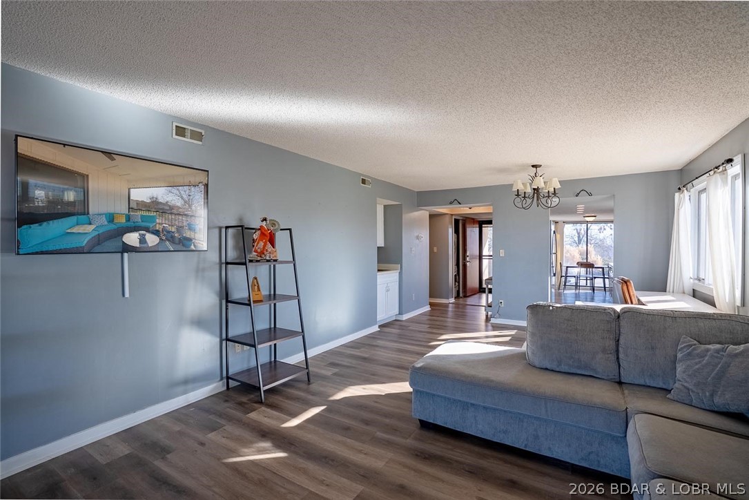 Four Seasons Racqt-Cntry Club - Residential