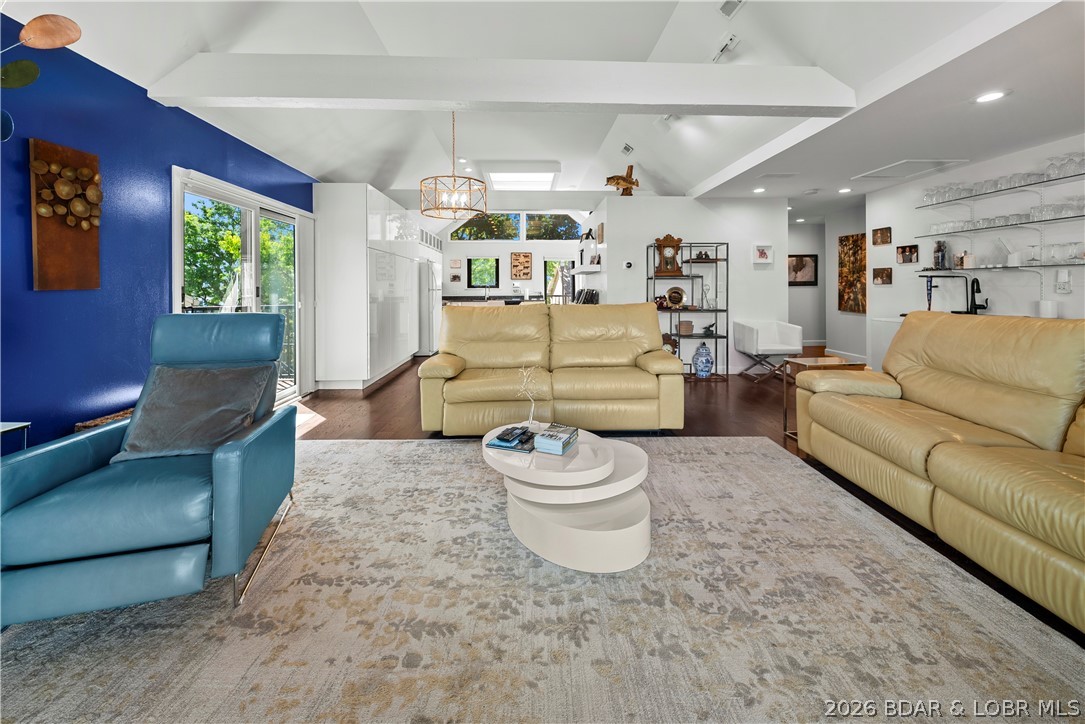 The Falls Condo - Residential