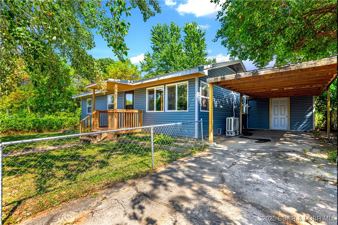 Lyons - Residential