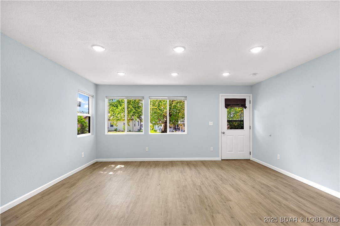 Lyons - Residential